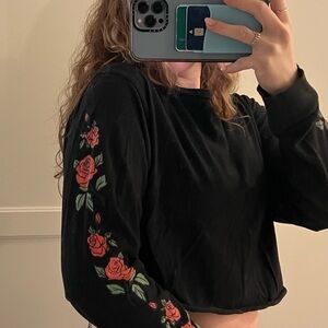 Black Cropped Sweatshirt with Red Rose Sleeve Embroidery